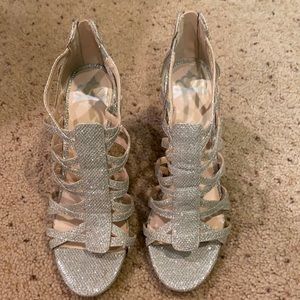 🎉HP🎉 Silver Sparkle Stilettos